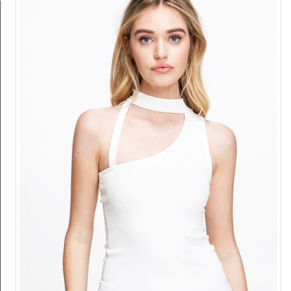 Ribbed knit top with cut out details
